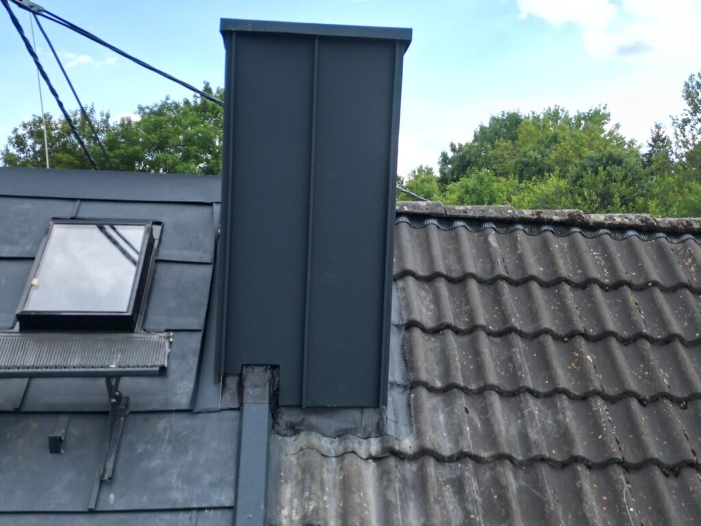 Dachreparatur im Westerwald – vorher/nachher Vergleich durch Pistor-Dach