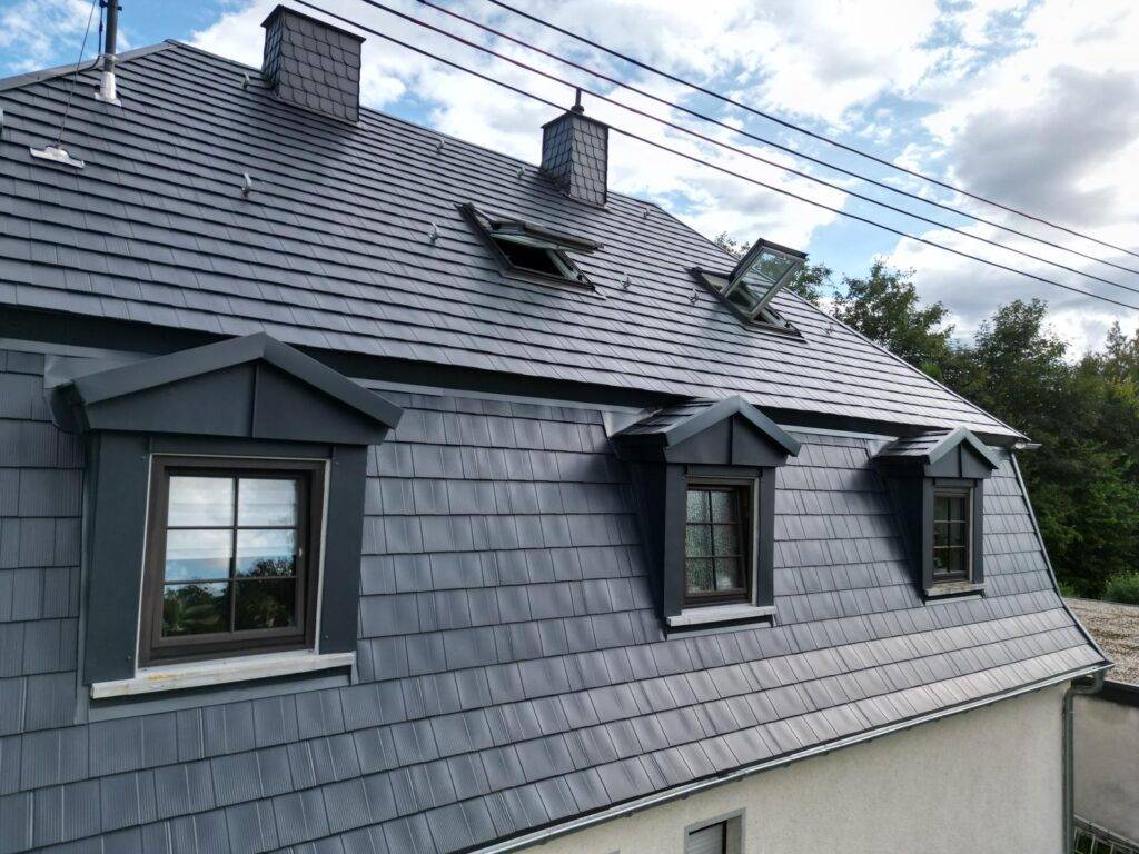 Dachdecker-Meisterbetrieb Pistor-Dach bei Arbeiten in Ailertchen